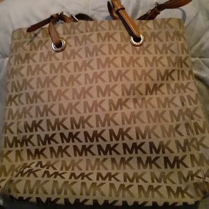 MK purse